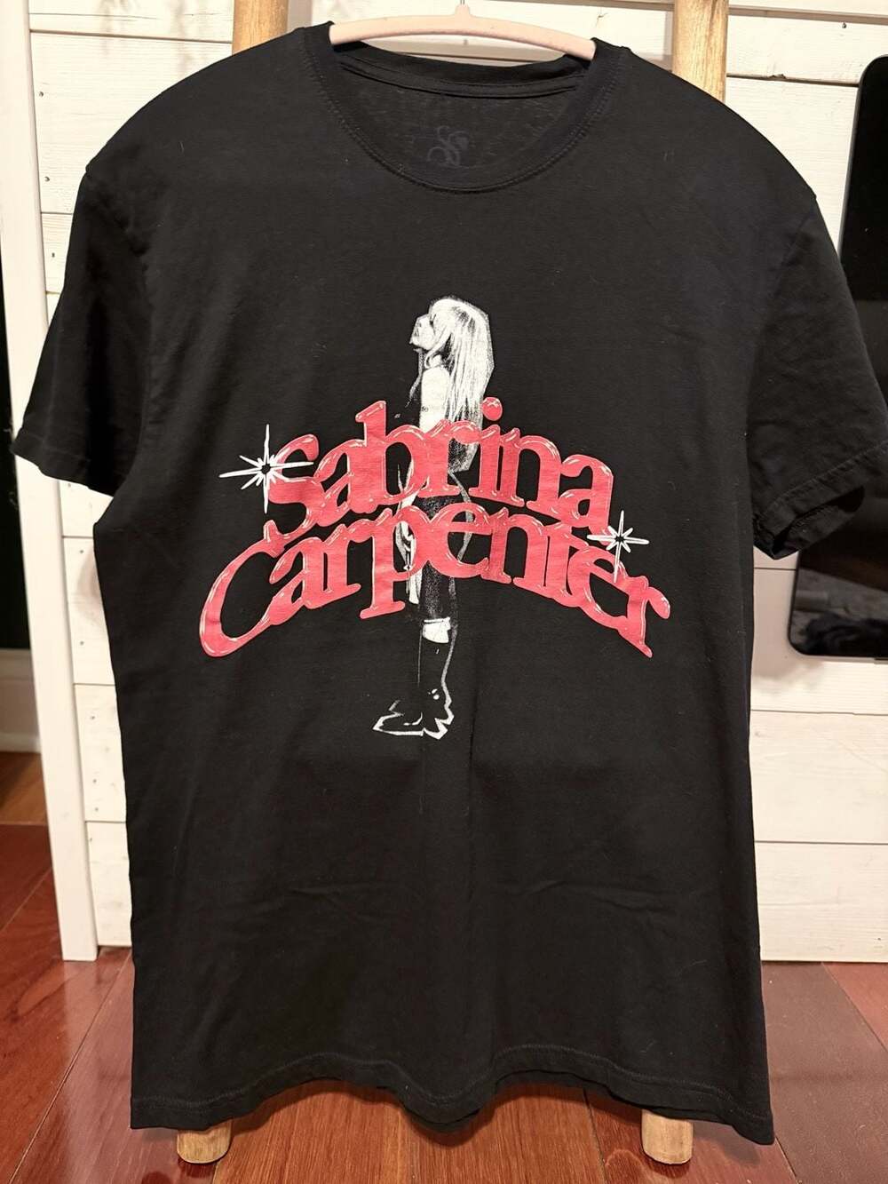Sabrina Carpenter Graphic T-Shirt Large Black Red Tee